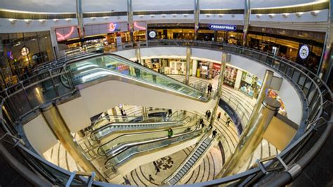 canary wharf jewellery shops.